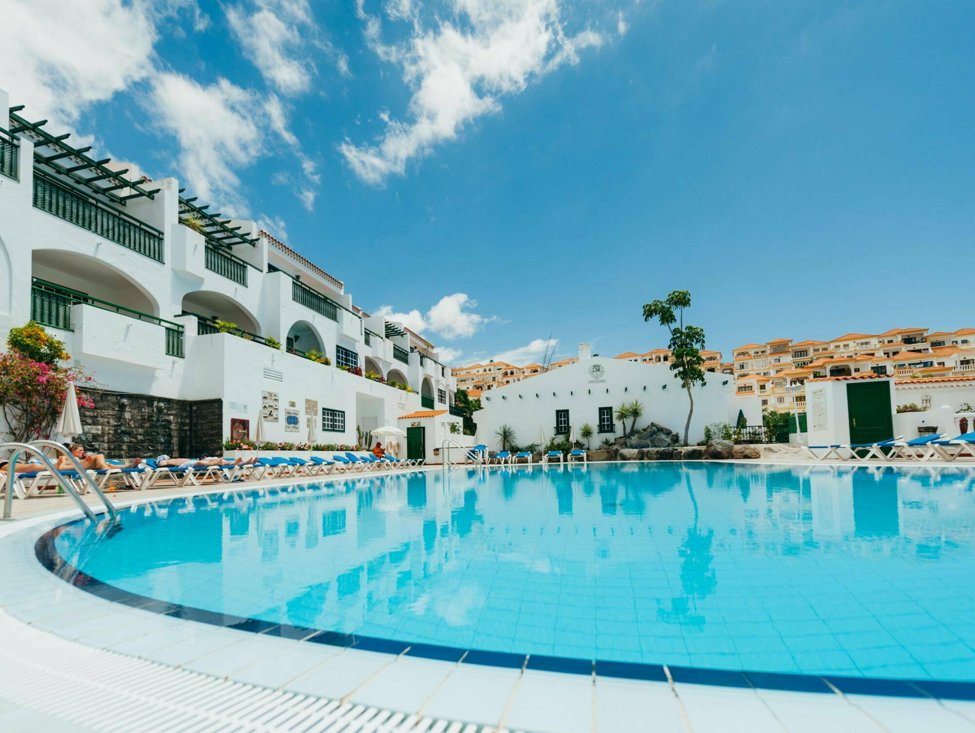 דירות אדחה Residencial Neptuno מראה חיצוני תמונה
